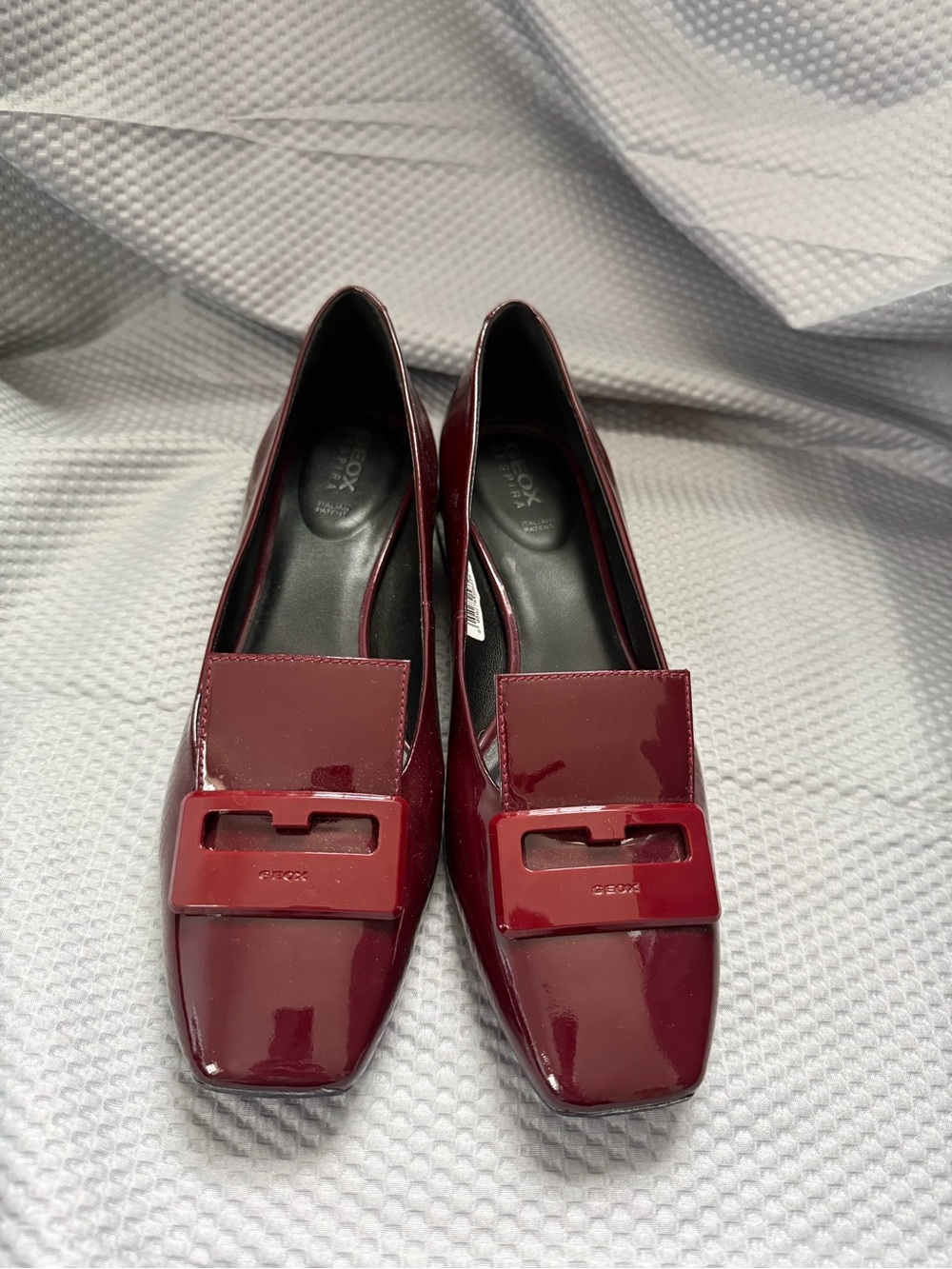 Geox Respira Burgundy Patent Leather Block Heel Pumps | Italian Patent | Size 39